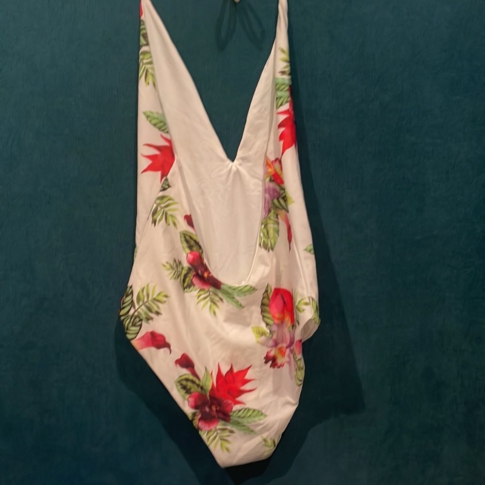 Privacy Please womens ‘Elouise’ one piece swimsuit ‘white floral’ revolve sz Med - Picture 5 of 7